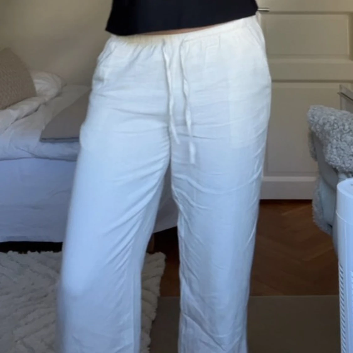 Beige linnebyxor med resårmidja - 1