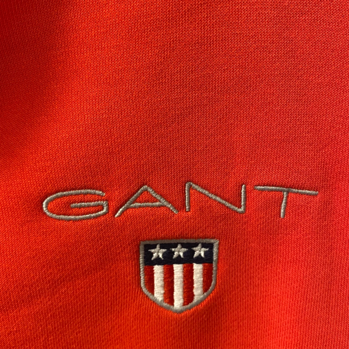 Röd tröja från GANT stl 176 - 1