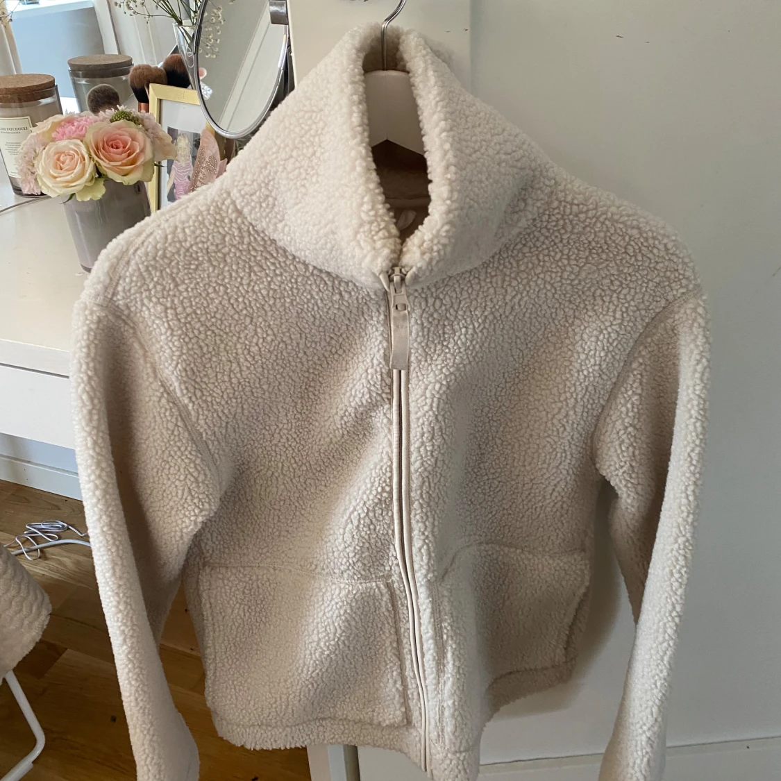 Beige teddyjacka från hm - 1
