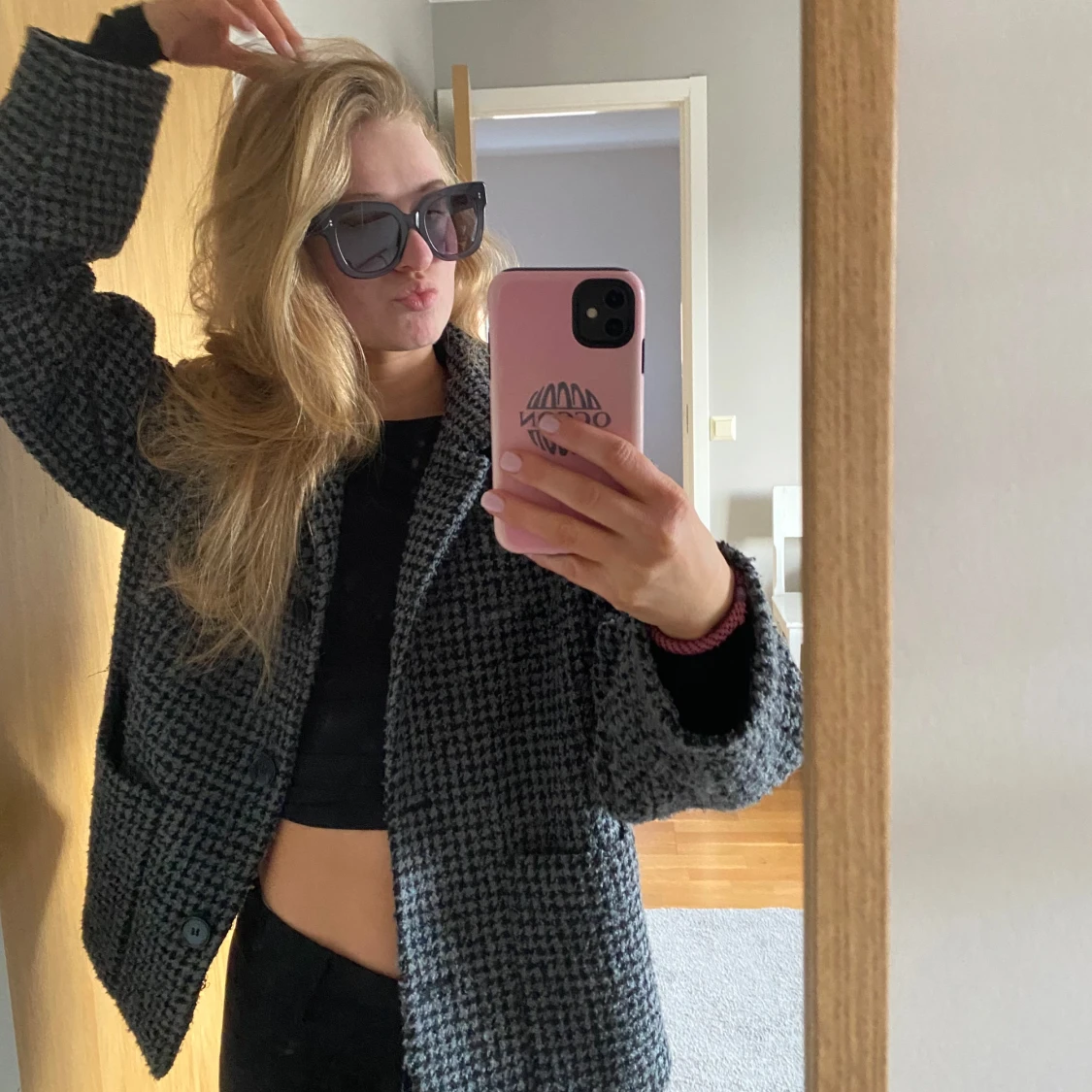 Rutig jacka i svart och grått - 2