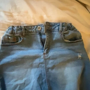 Low rise jeans kjol till sommaren💕 - Low rise jeans kjol XS 💕