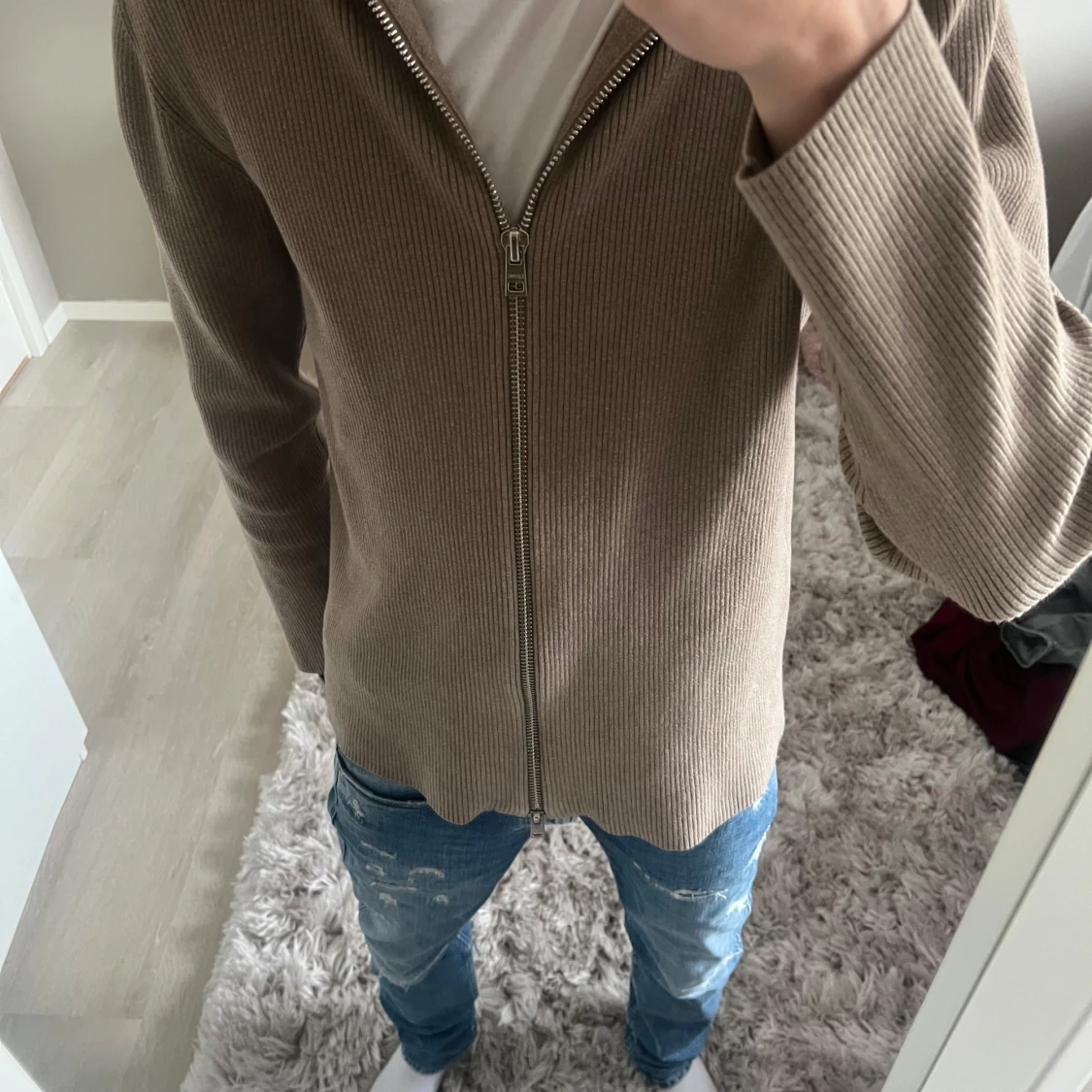 Beige ribbad kofta från Ljung - 1