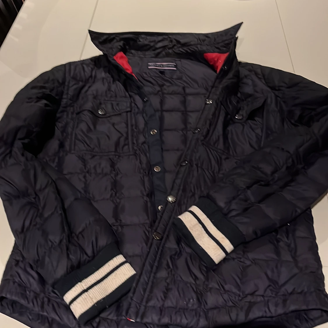 Svart quiltad jacka från Tommy Hilfiger