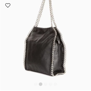 tiamo väska  - säljer min tiamo väska då den inte kommer till användning❤️