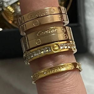 Snygga rostfriaringar ✨ - Styckpris 139kr/st eller alla för 450kr