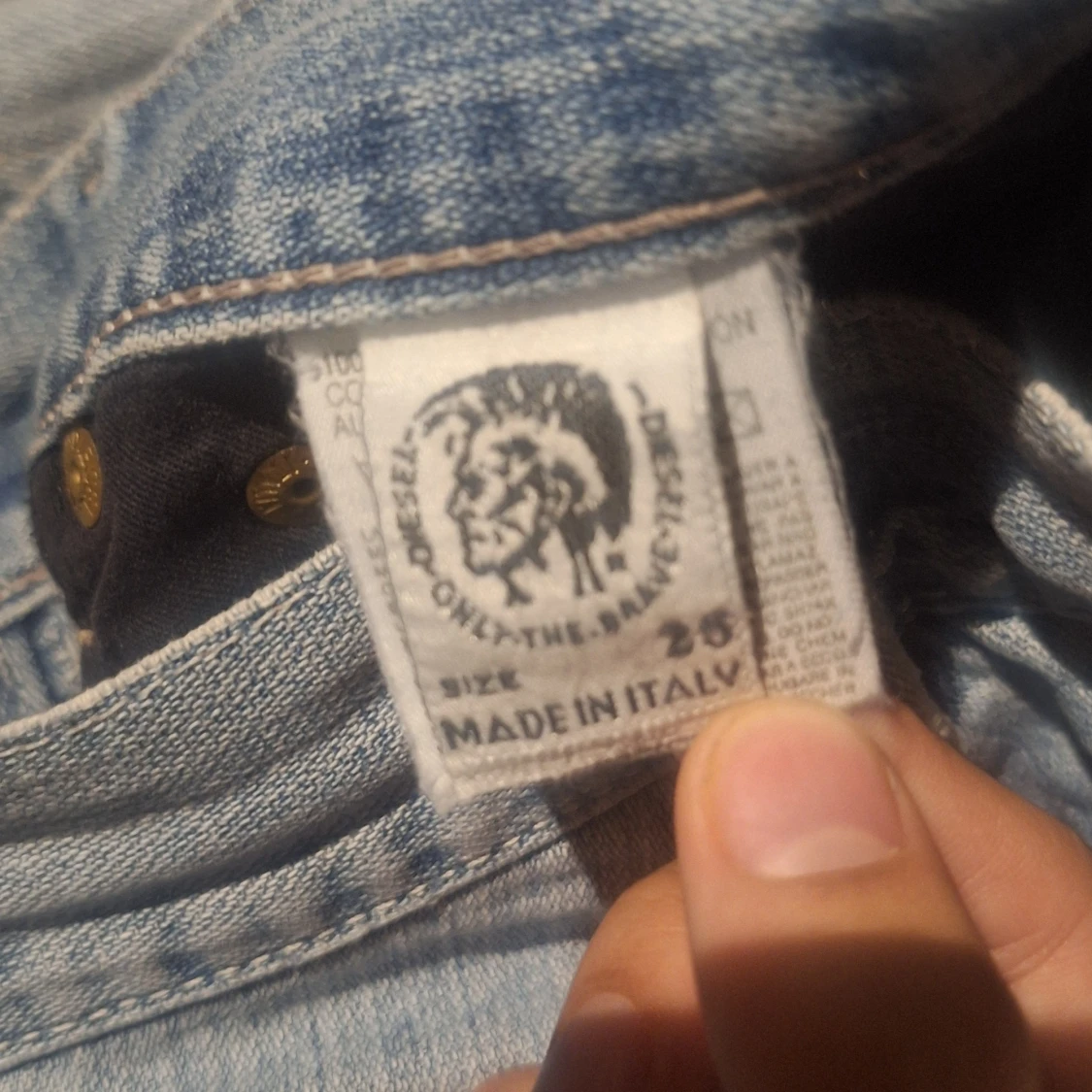 Ljusblå bootcut jeans från Diesel - 2