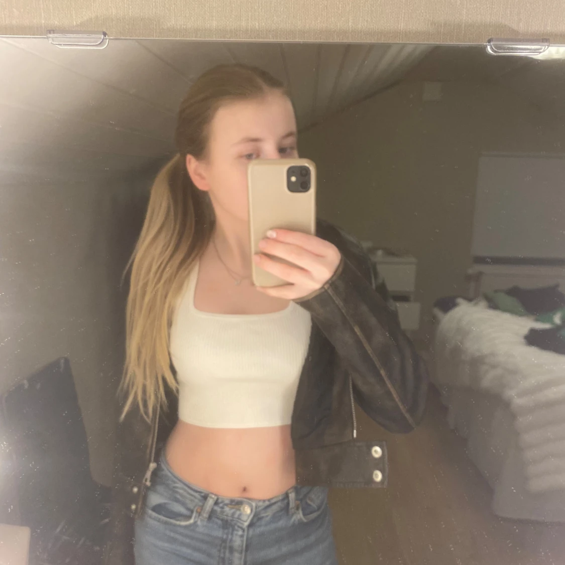 Vit ribbat linne - 1