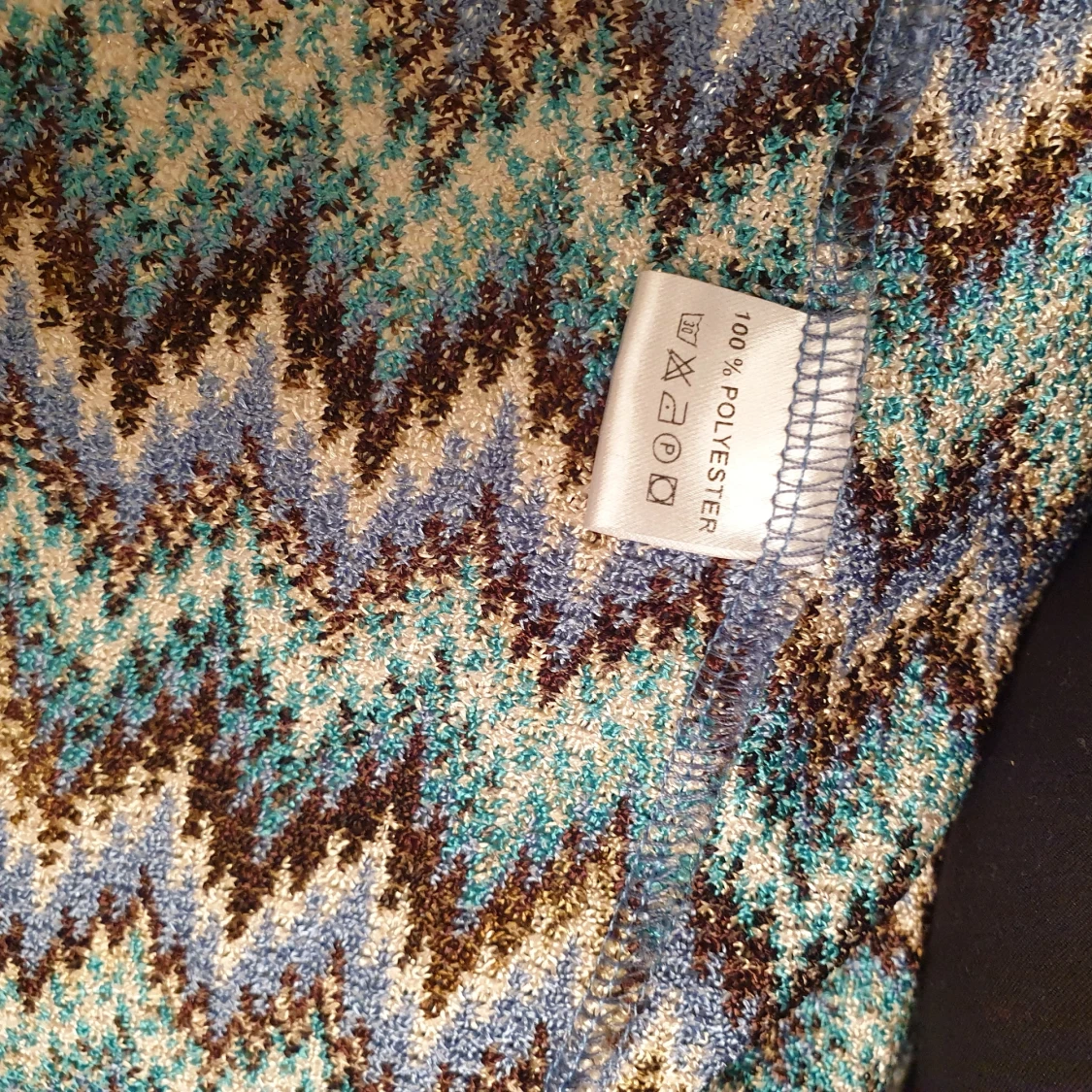 Mönstrad omlottopp från Proud - 3