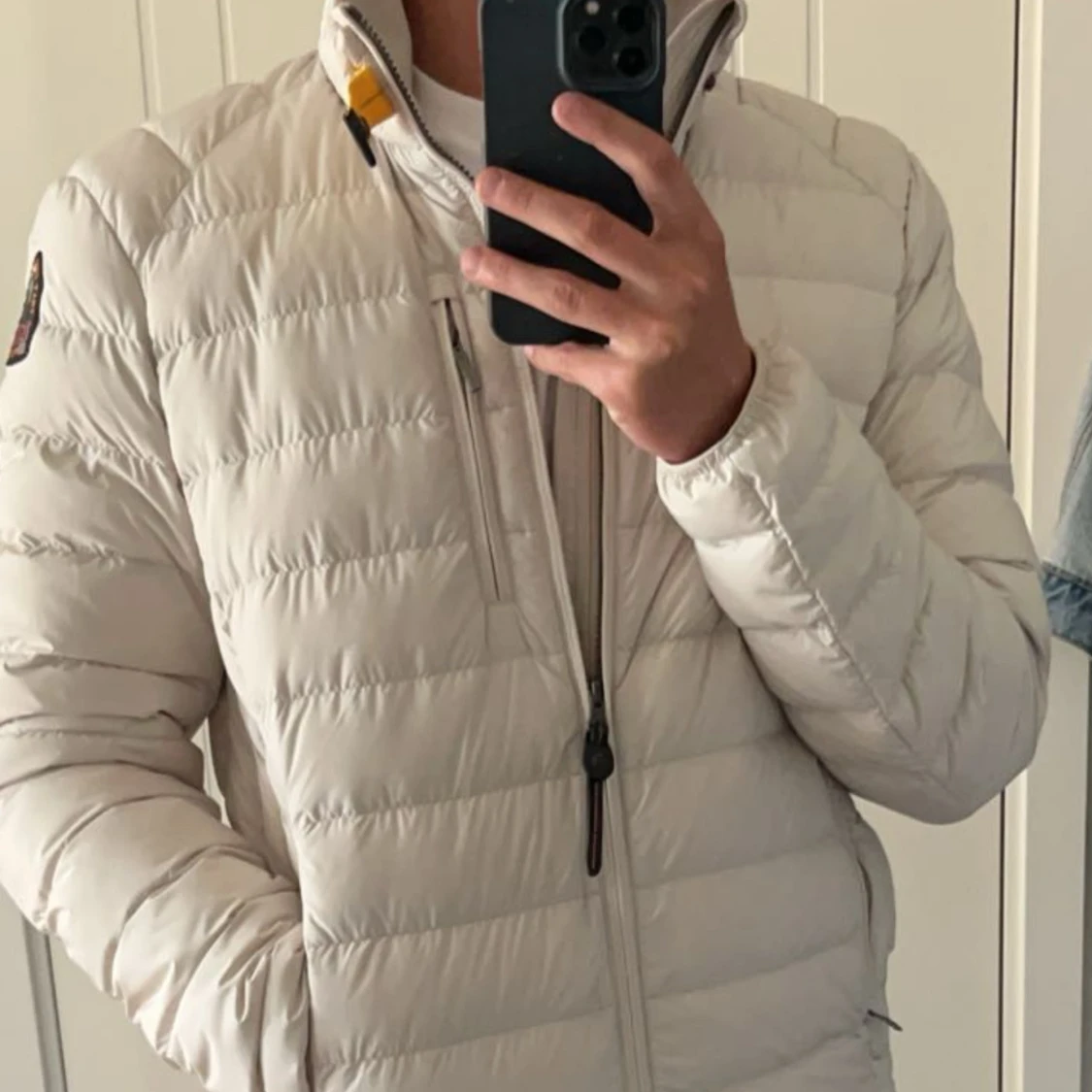 Beige pufferjacka från Parajumpers - 2