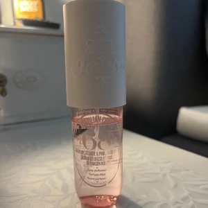 Parfymmist Sol de Janeiro 68 - Säljer min Sol de Janeiro 68 då den inte kommer till användning💕