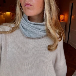 Kashmir buff - Säljer denna super snygga buff i 100 % Kashmir🎀🎀🎀