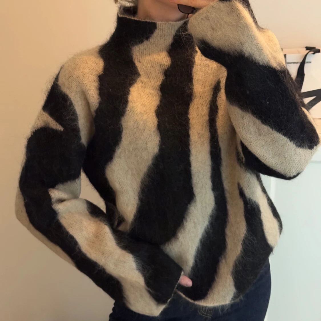 NY stickad tröja hm edition helt slutsåld!  