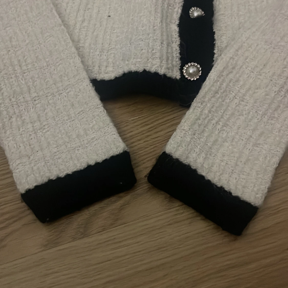 Vit stickad kofta från MNG - 3