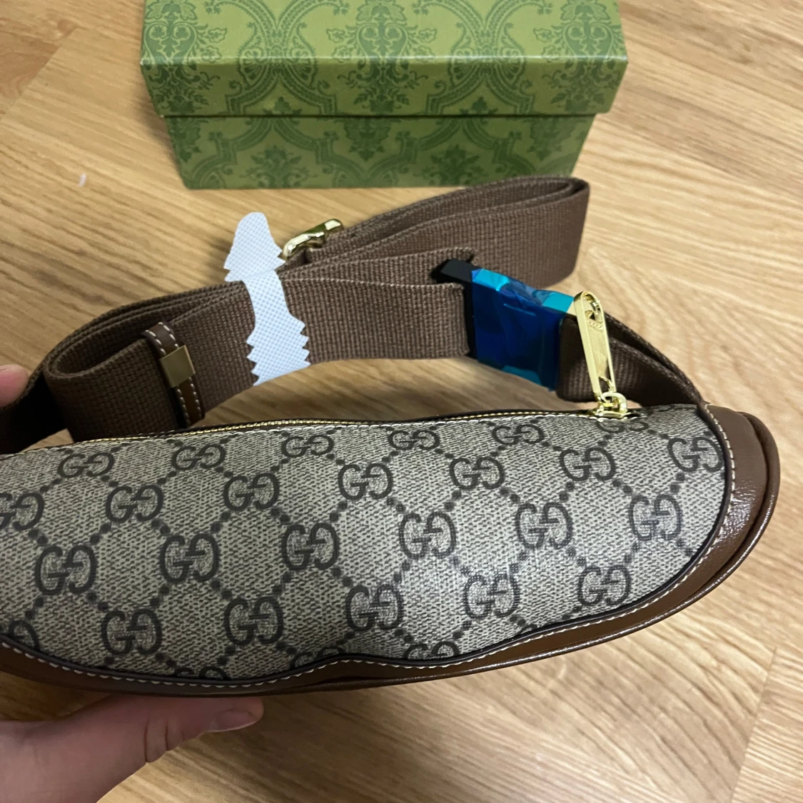 Mönstrad magväska  - 1