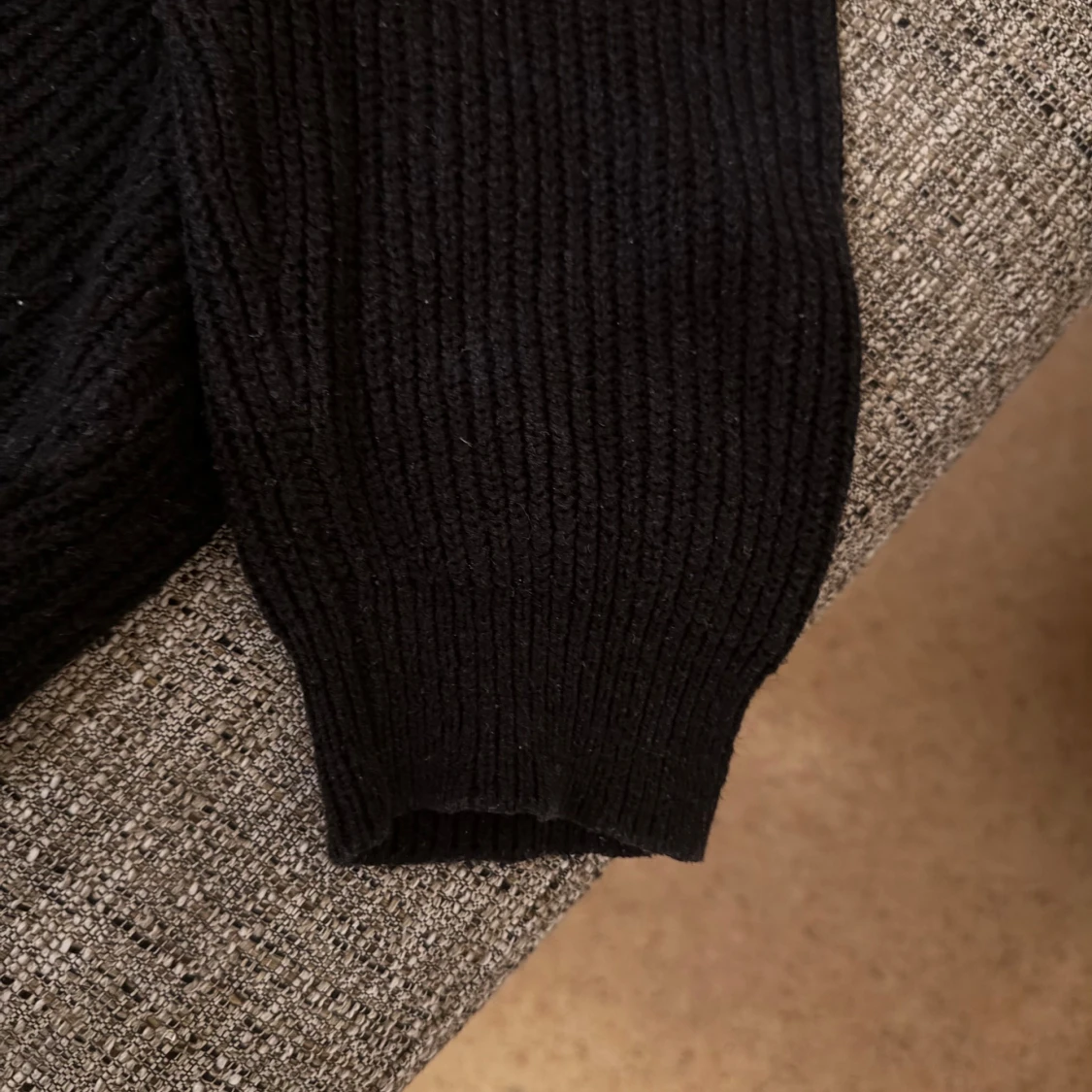 Svart stickad tröja från H&M - 3