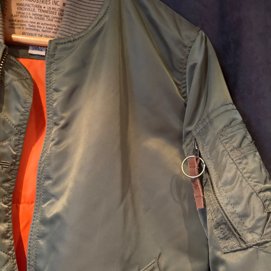 Grön bomberjacka med orange foder - 2