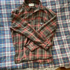 Rutig skjorta från Denim & Supply Ralph Lauren - Ralph lauren storlek M.                                                   100 % cotton.                                                          skriv vid funderingar 