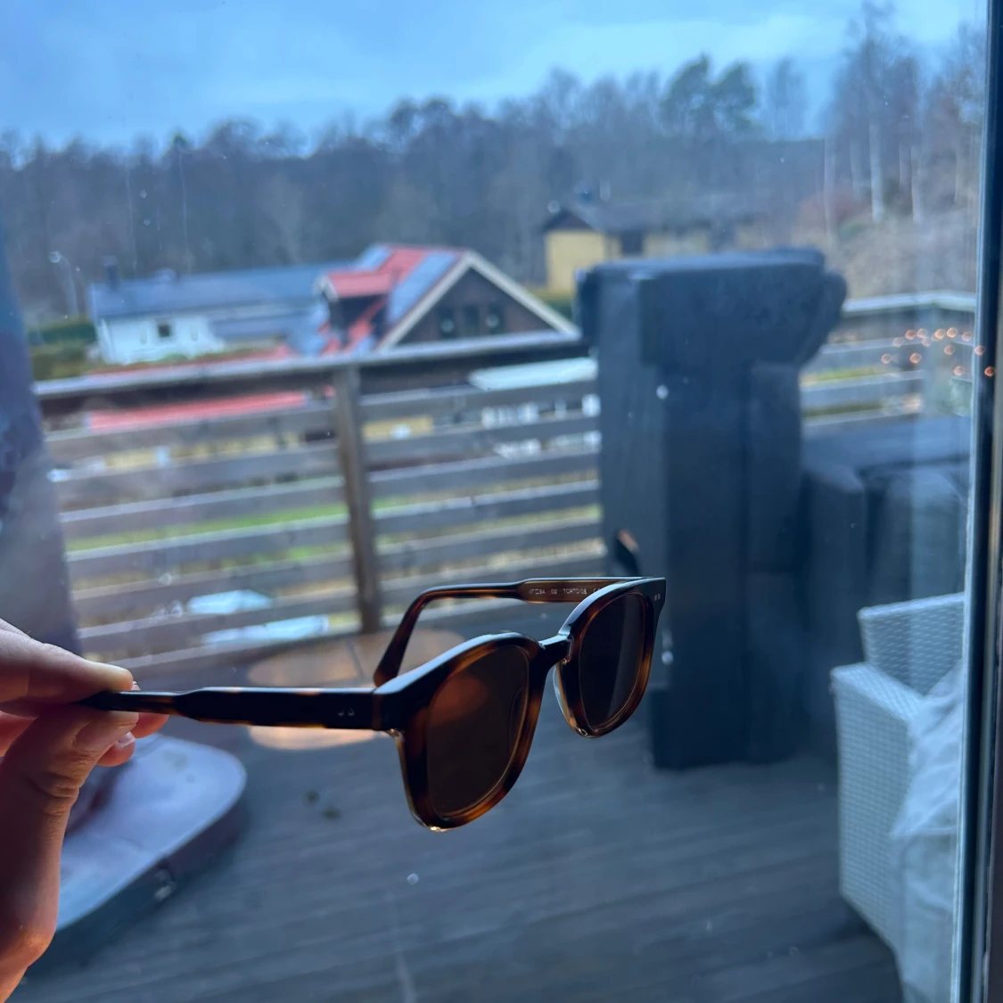 Bruna solglasögon från Chimi - 1