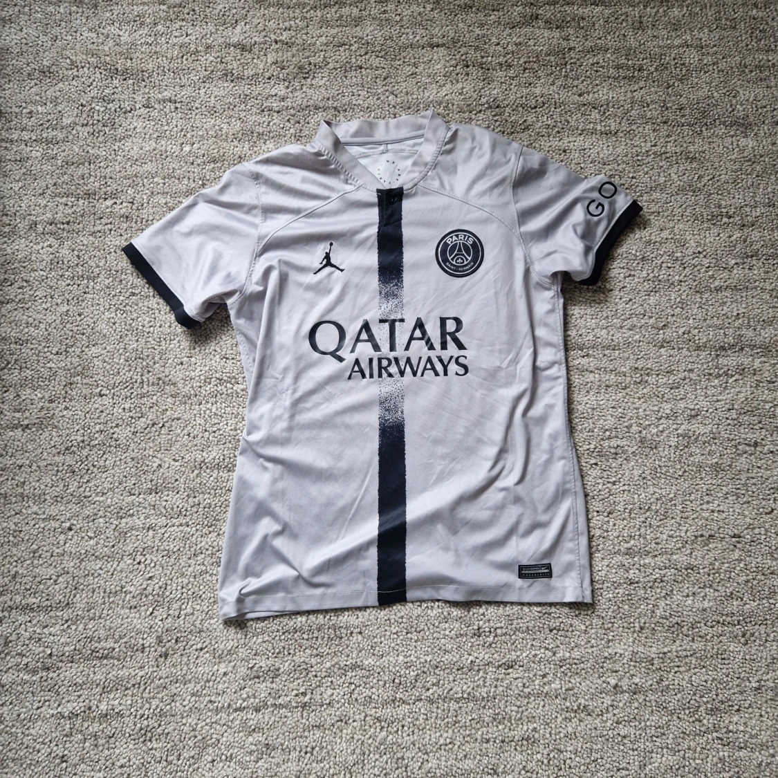 Grå PSG fotbollströja