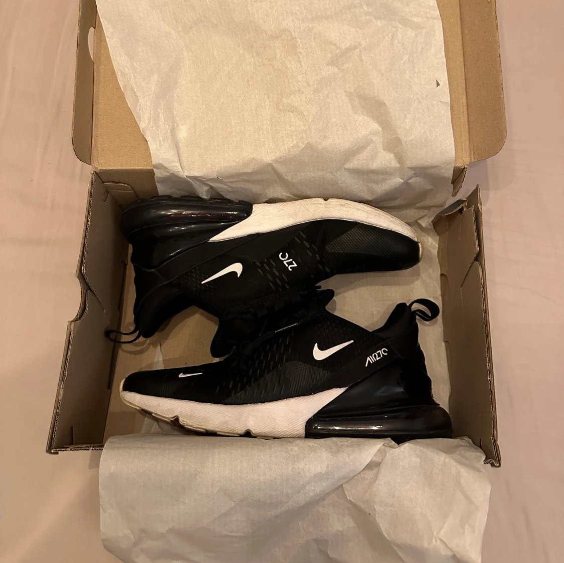 Nike Air Max 270 - 4