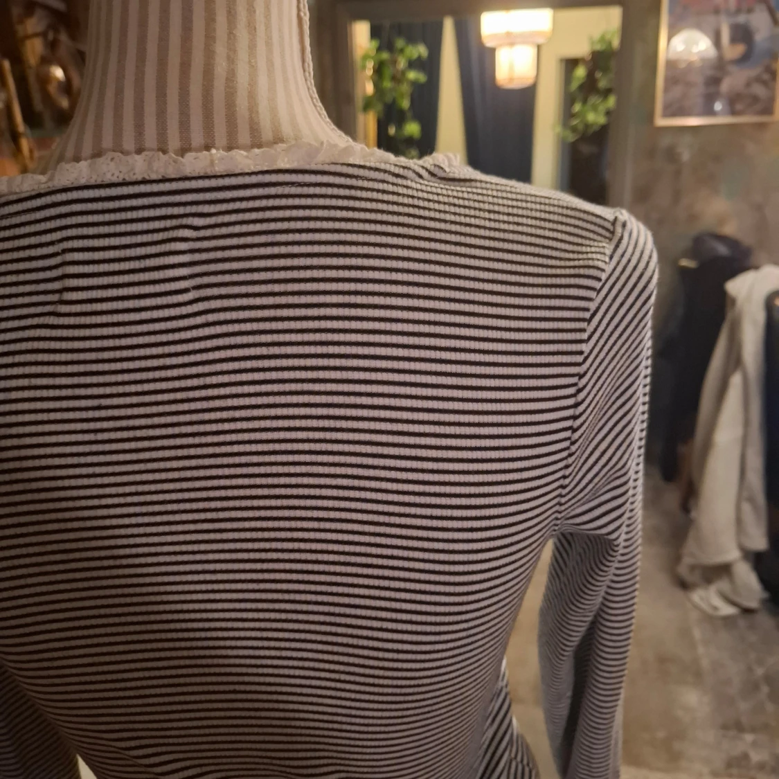 Randig långärmad topp från Holly & White - 1