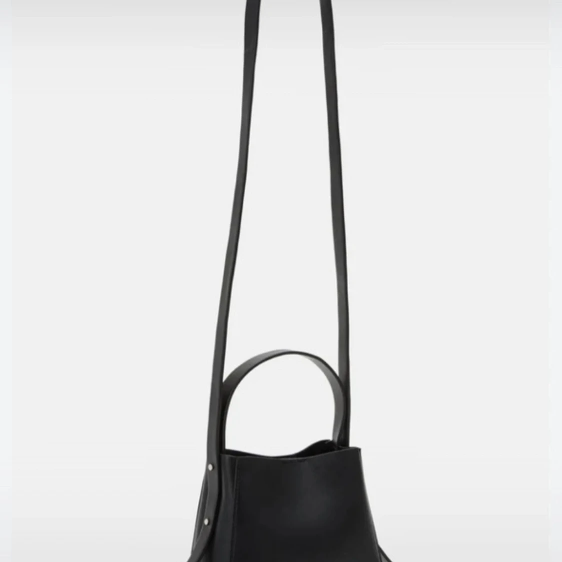 Svart axelväska  - 3