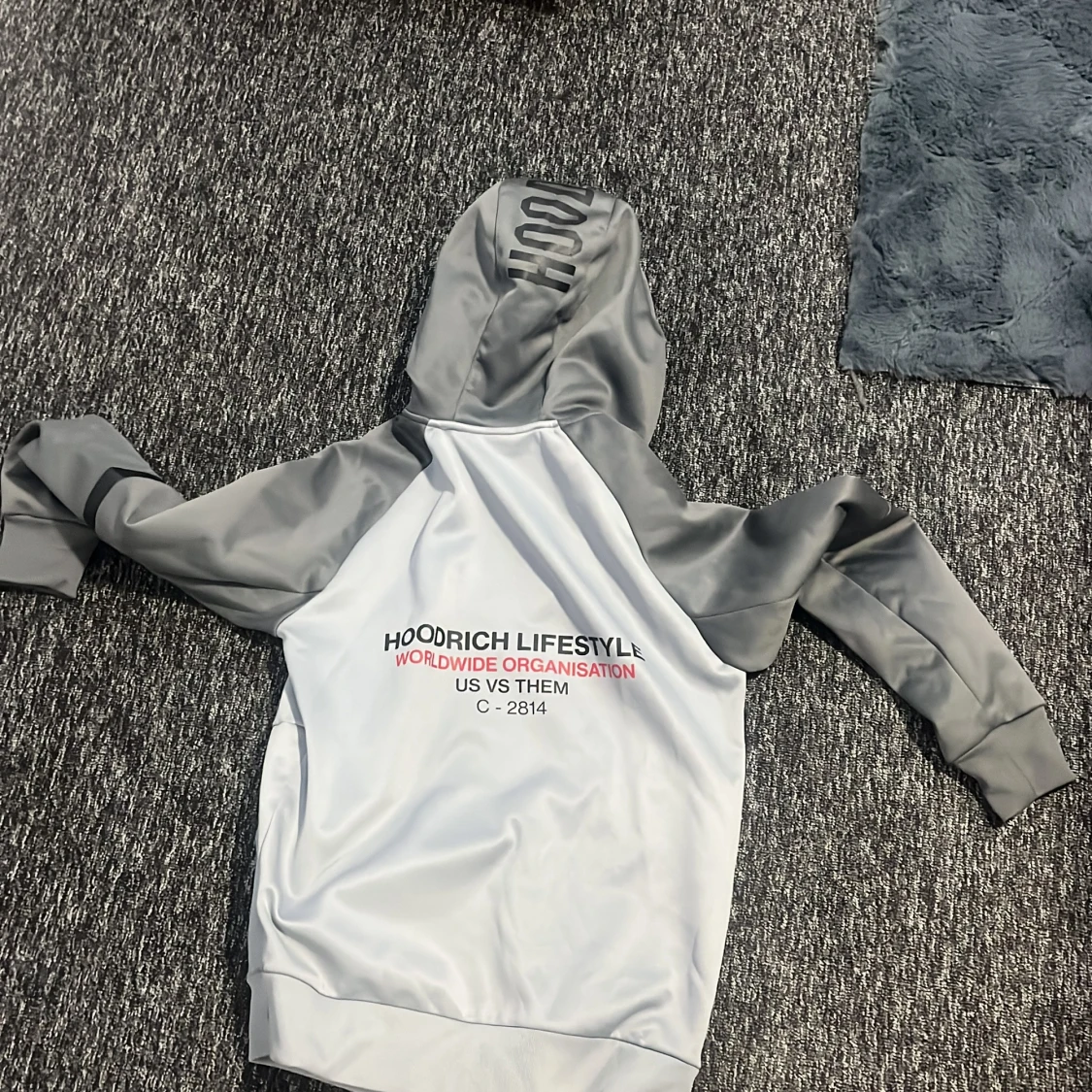 Grå jacka från Hoodrich - 3