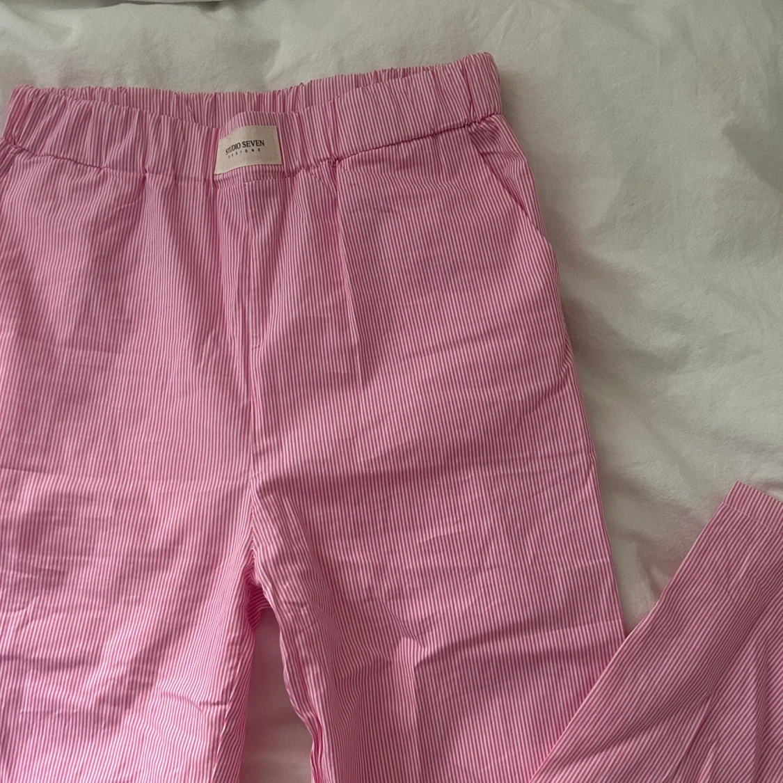 Rosa randiga byxor från Studio Seven Designs - 1
