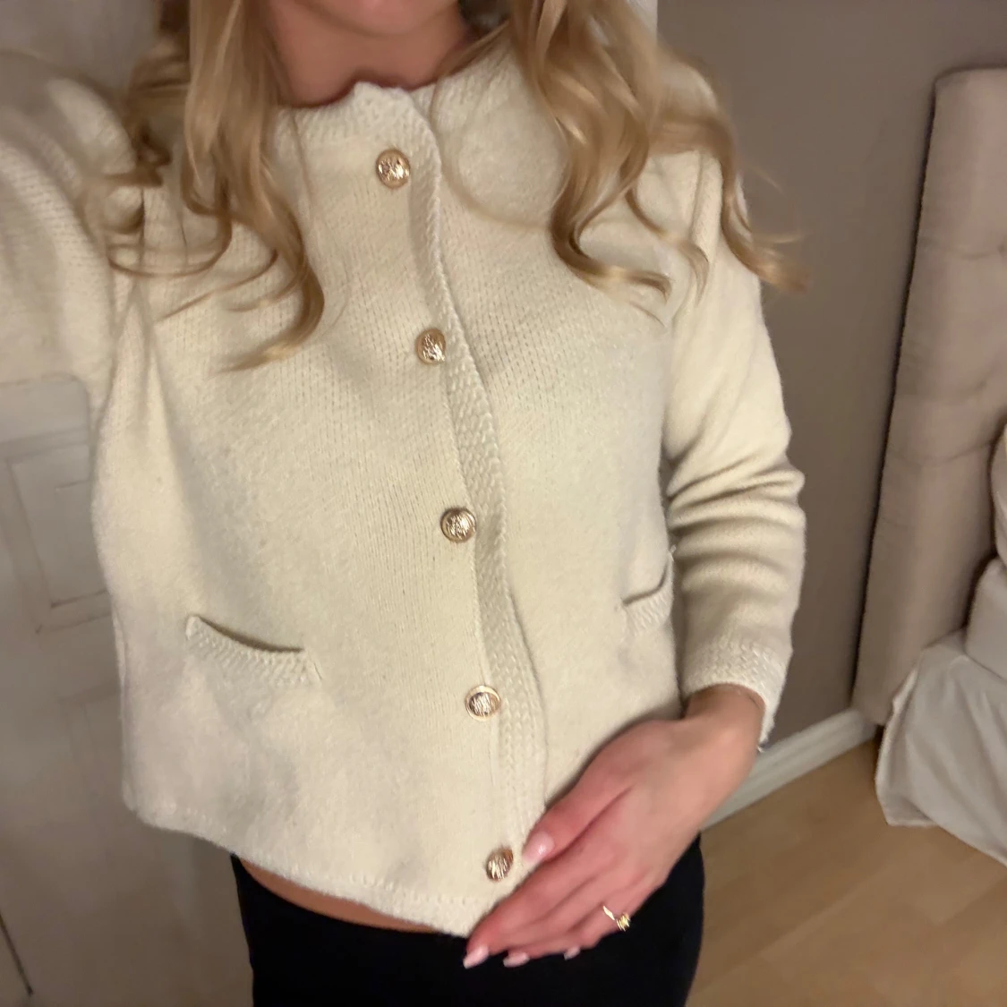 Vit kavaj med knappar - 1