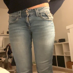 Bootcut jeans - Säljer dessa skitsnygga bootcut jeans från gina young i storlek 158 då dom är lite små🩷⭐️ inga defekter 