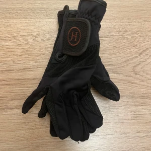 Ridhandskar - Ridhandskar från JH collection, väldigt bra skick i stl S!