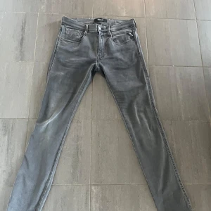 Replay anbass - Riktigt snygga replay anbass, slim fit, pris 399 (ny pris 1800), storlek 31/32