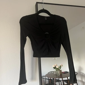 Långärmad topp - Superfin långärmad svart topp 🖤