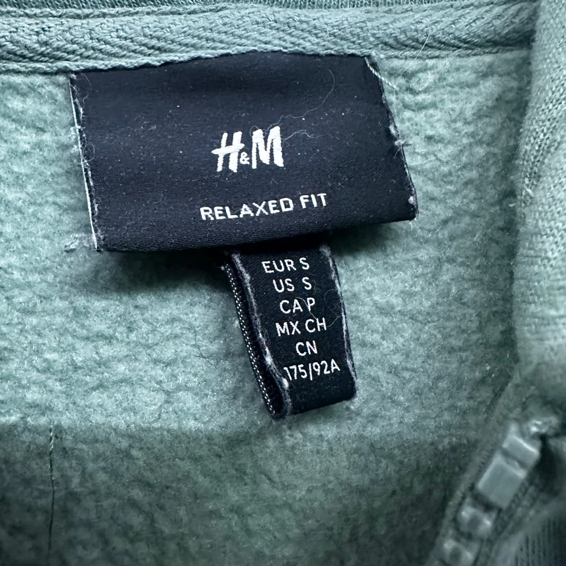 Grön hoodie från H&M - 90