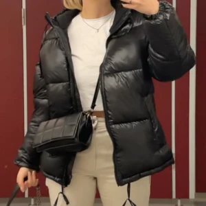 Jacka  - Jacka från hm, använd 1 säsong och är i bra skick! 