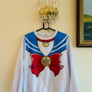 Mjukiströja - Sailormoon mjukiströja. Storlek S/M. Ny oanvänd