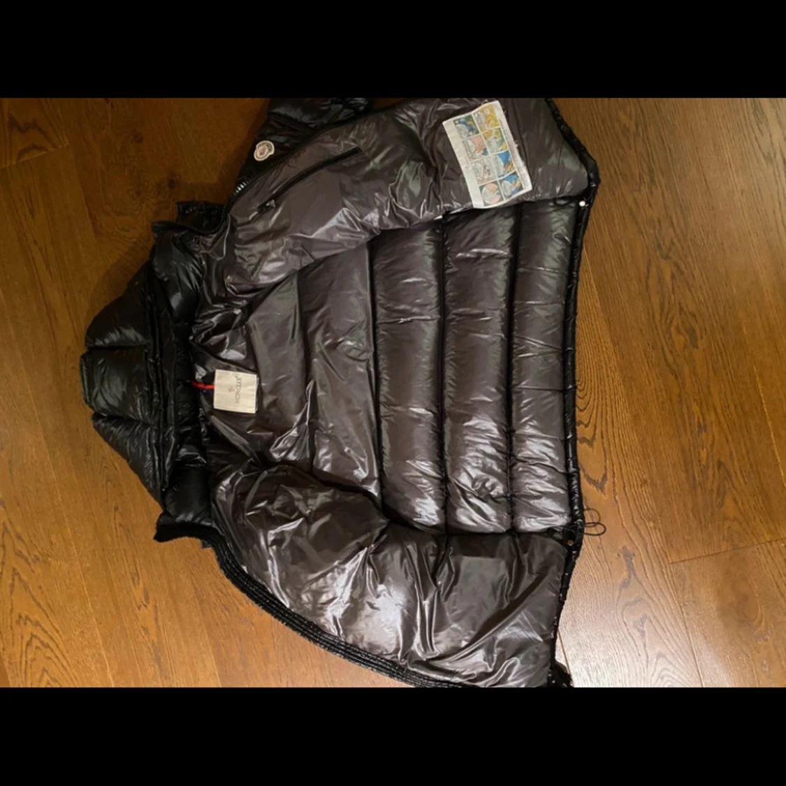 Svart dunjacka från Moncler - 90