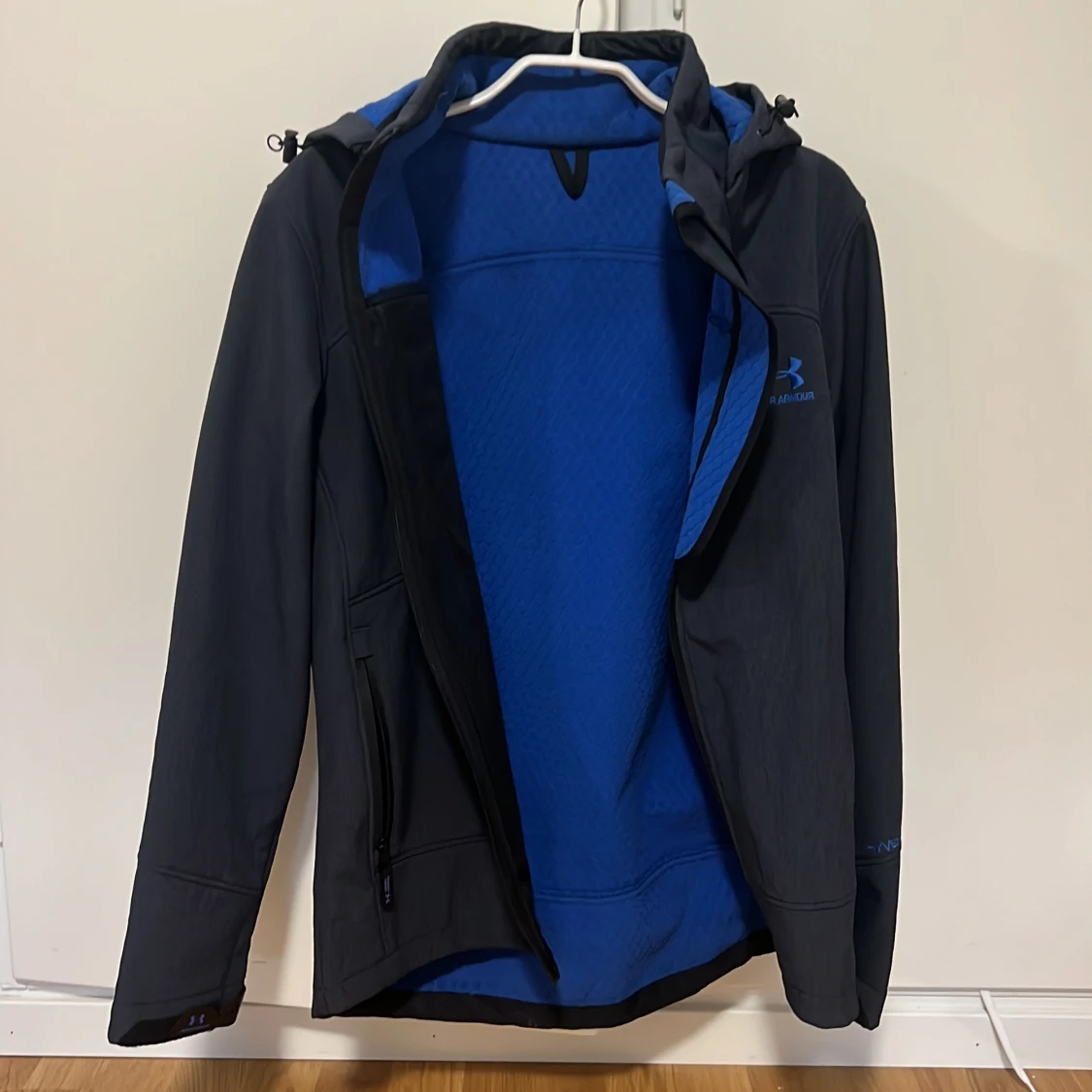 softshelljacka från Under Armour