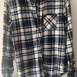 Flanellskjorta  - Grymt skick! Passar S