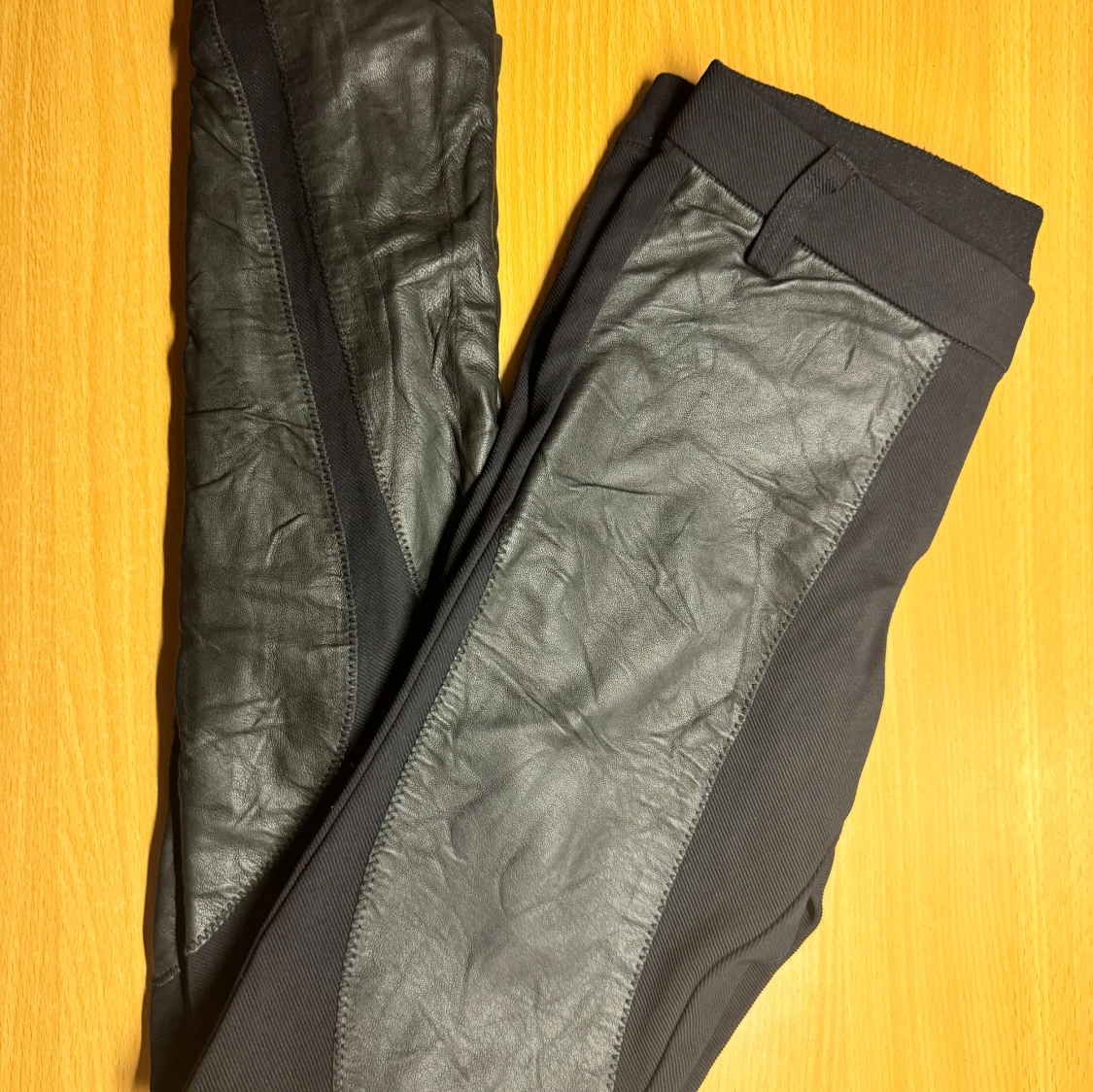 Äkta läder byxor  - 93