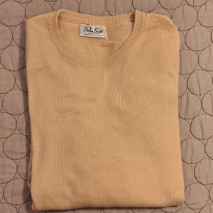 Tröja Peter Scott - Skick 8/10  Tröja i fin kvalite köpt på herrekiperringen lund och lund