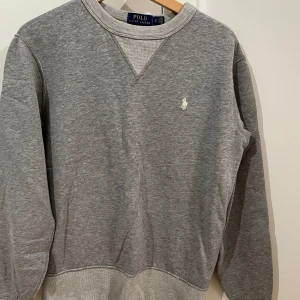 Ralph Lauren tröja  - Storlek S. Tröjan är fint skick. 