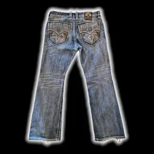 Flared rock revival jeans!! Hmu om du är intresserad och kom gärna med bud :)