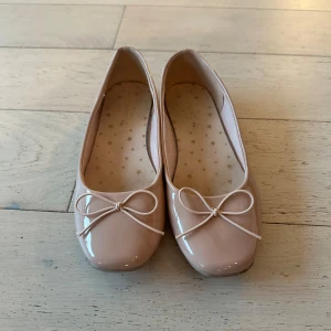 Rosa/beige ballerina skor  - Skor ballerina 