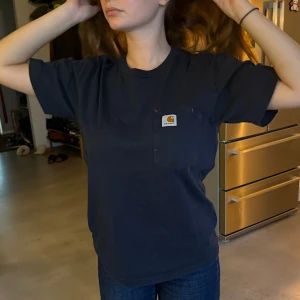 T-shirt - Snygg carhartt t-shirt i storlek m