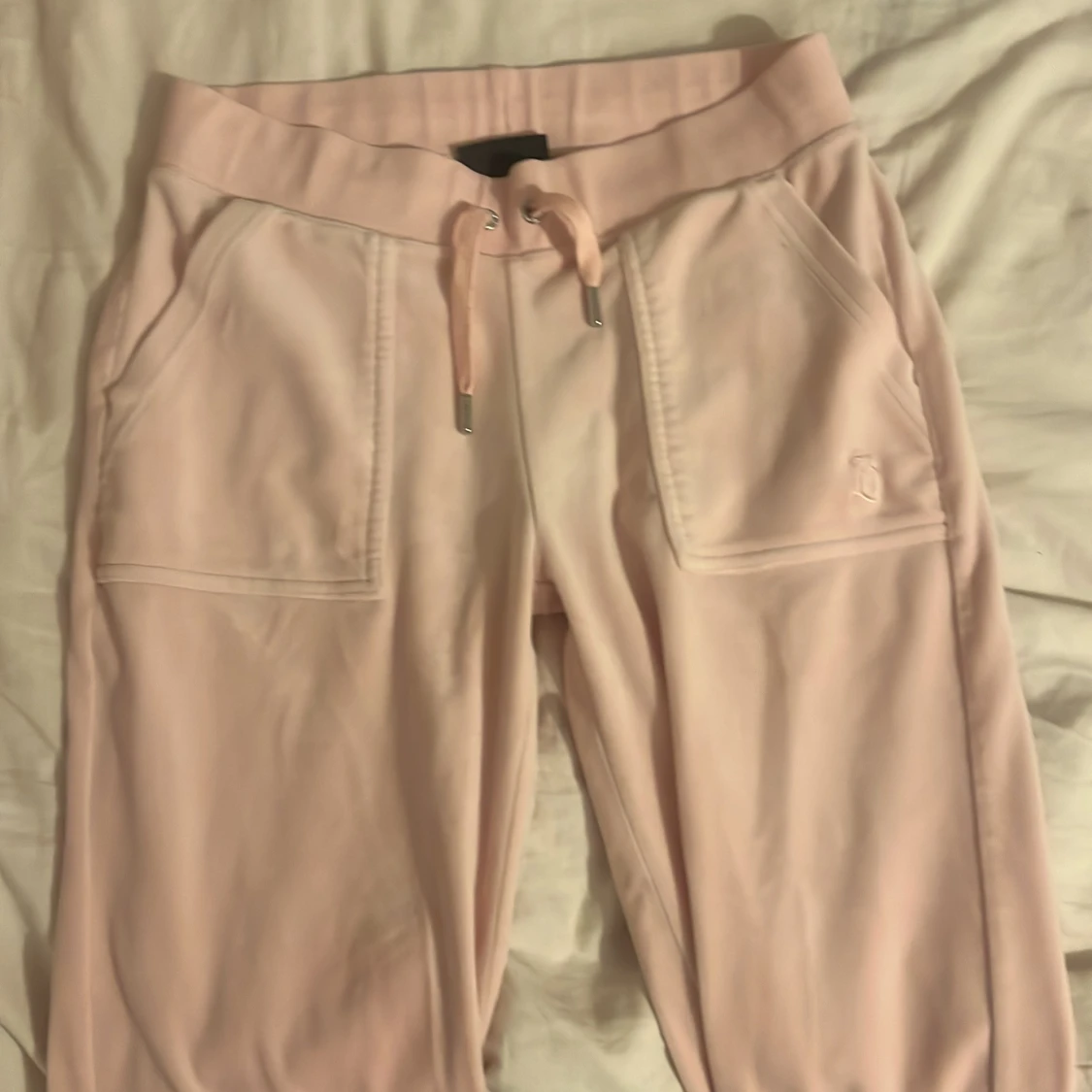 Rosa mjukisbyxor från Juicy Couture