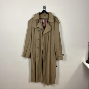 Trenchcoat - Schysst