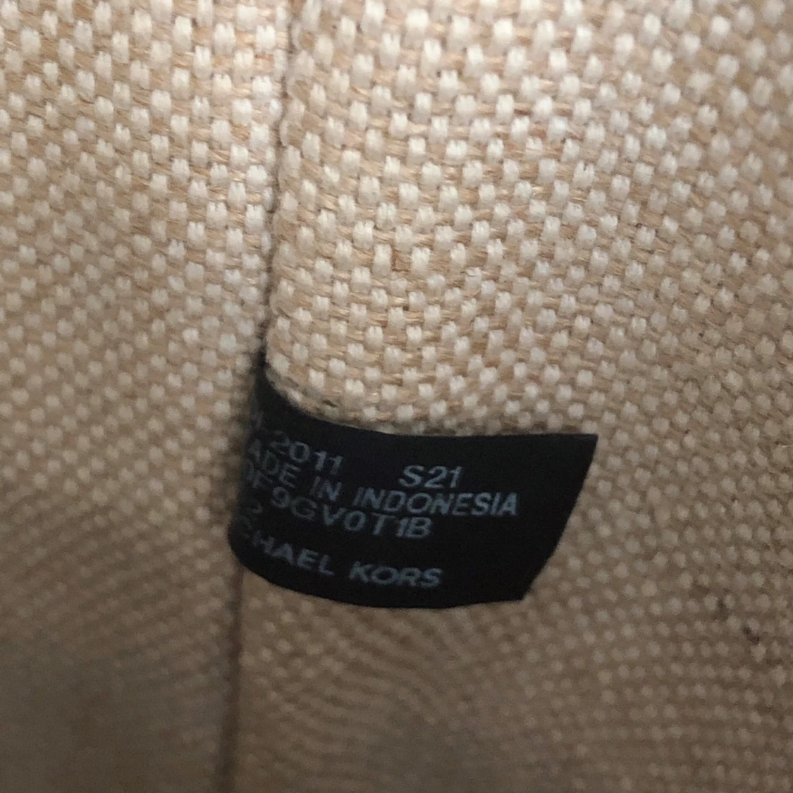 Michael Kors Axelsväska  - 4