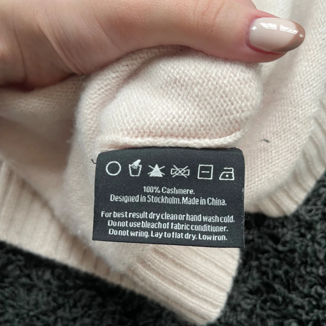 Ljusrosa kashmirtröja/väst från Lisa Yang - 92