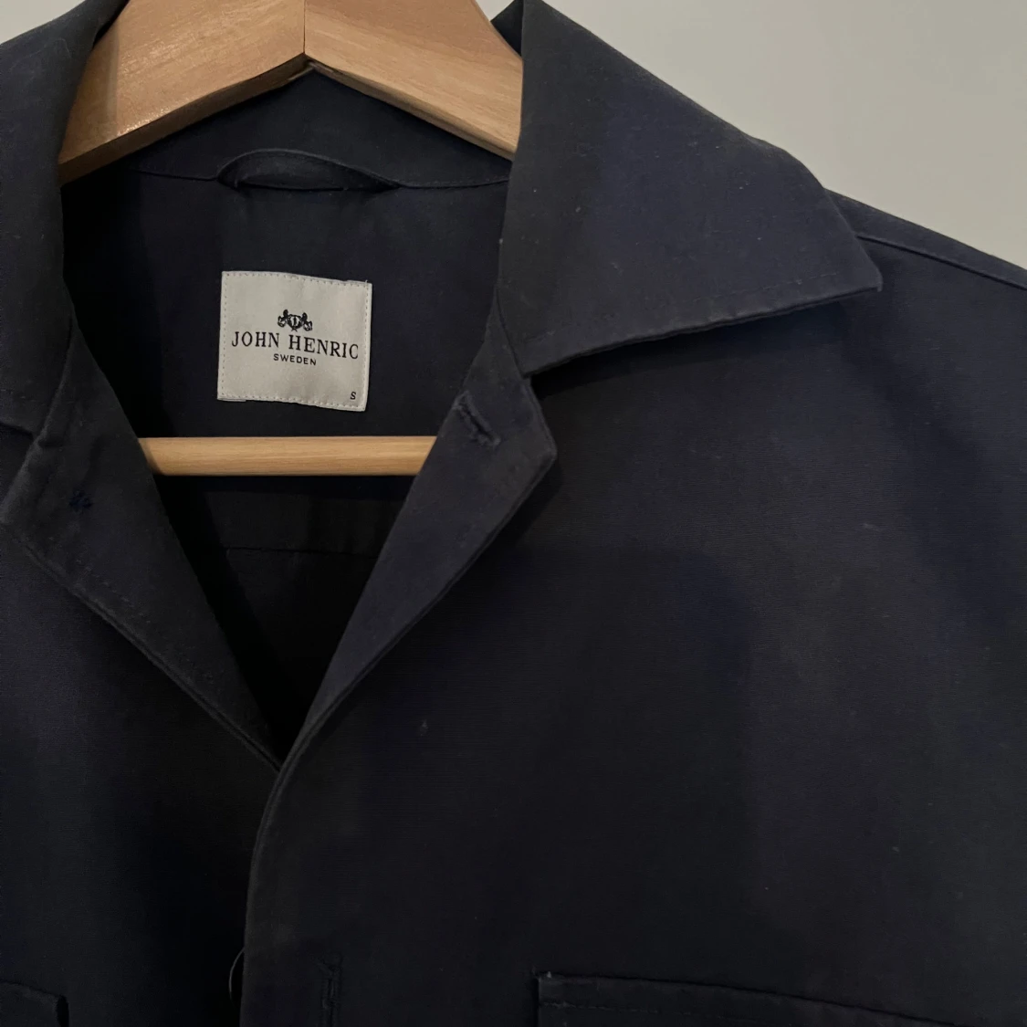 Marinblå overshirt från John Henric - 90